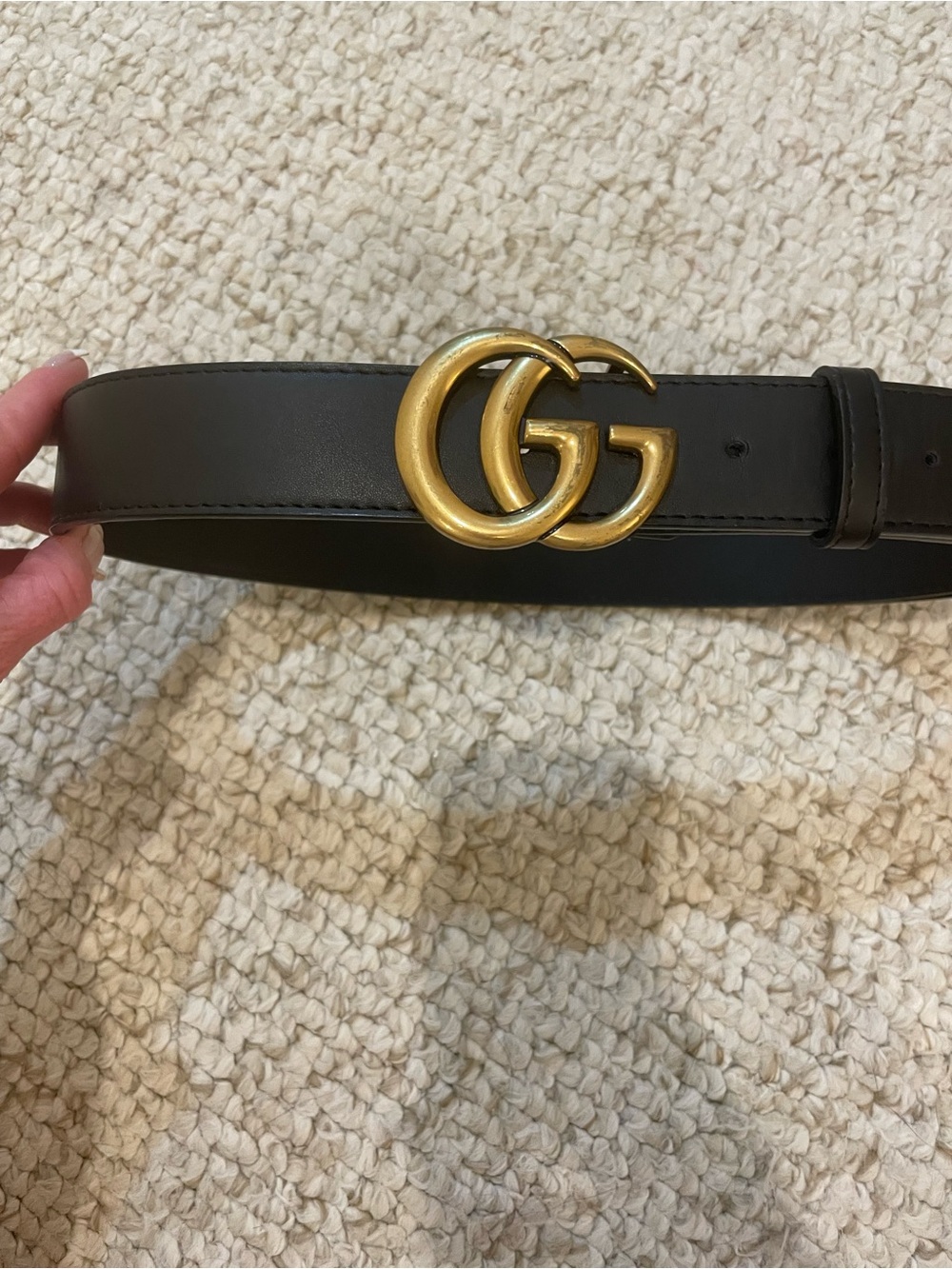 Gucci Black Leather Belt with Gold Double G Logo - Picture 2 of 6